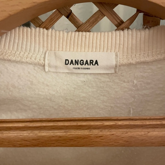 Cream Sweatshirt - Picture 3 of 3